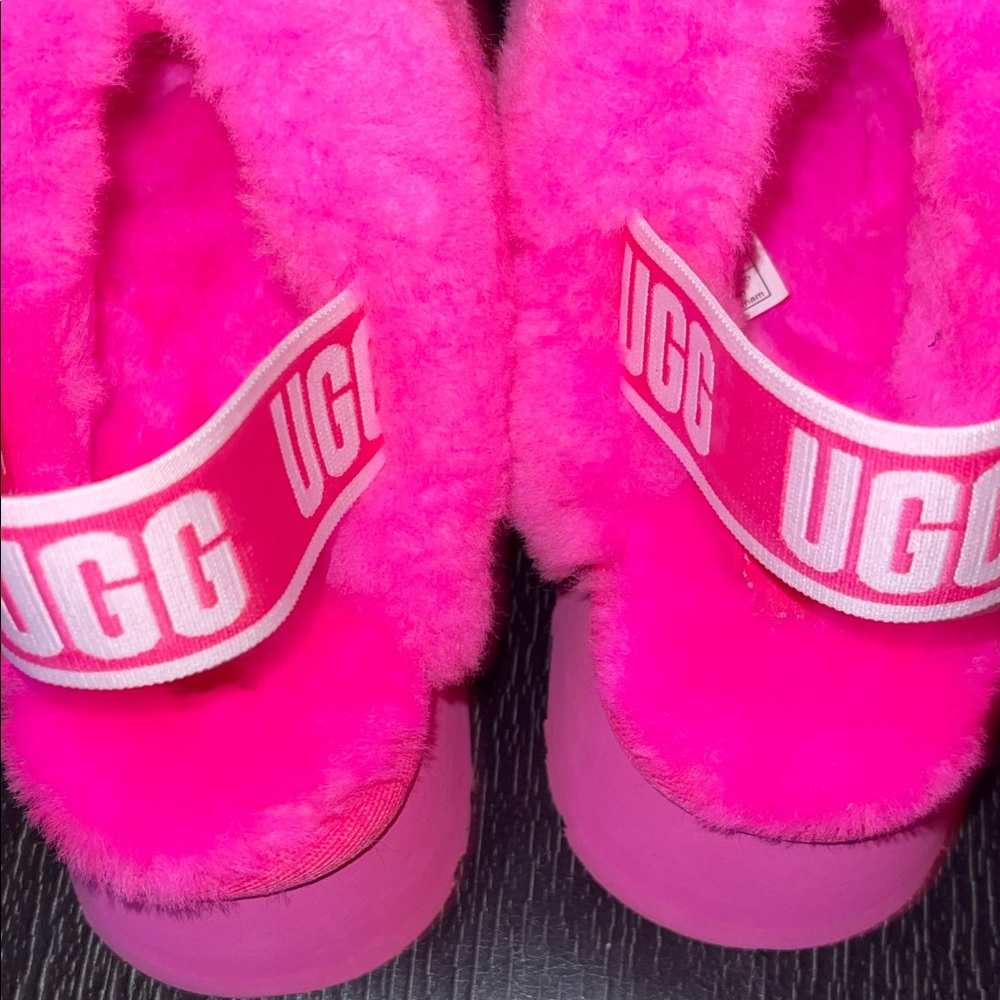 UGG Vibrant Pink Slippers with Heart Accent. Brand New‼️ Without Box - Picture 8 of 15